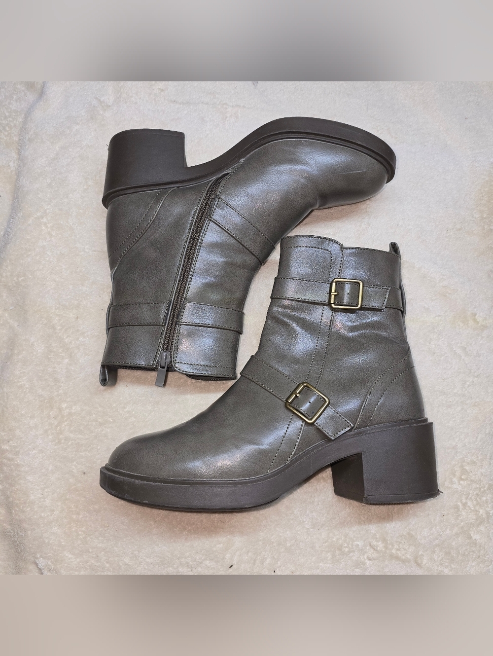 Elditas 9M Monica Green Heel Moto Side Zip Boot Bootie Grunge Chunky Buckles